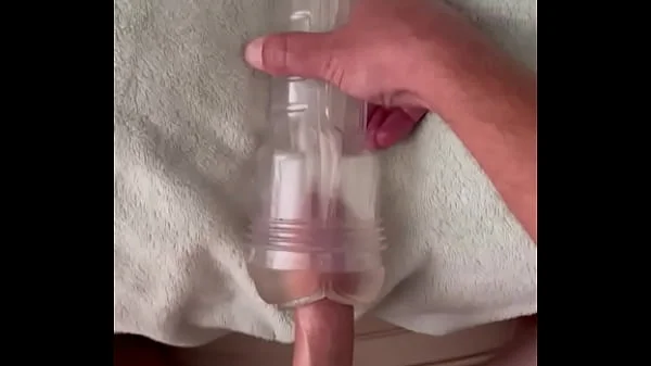 Vocal male fucking his fleshlight