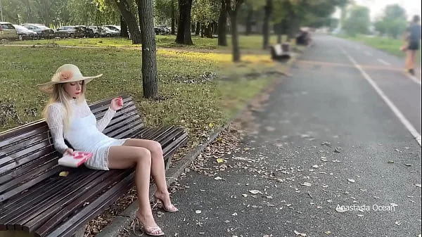 My wife is flashing her pussy to people in park. No panties in public.