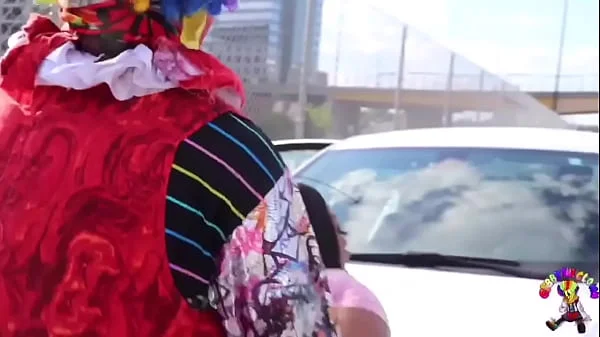 Gibby The Clown Fucks Juicy Tee On Atlanta’s Most Popular Highway