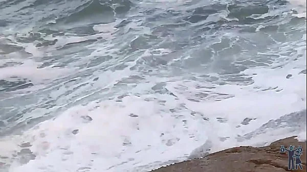 Levei a namorada na praia para ter uma linda vista, só não disse qual