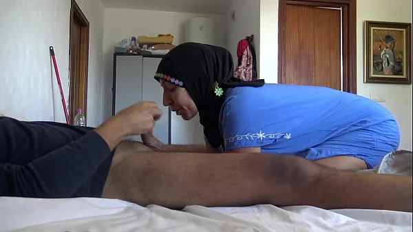 A Turkish muslim cleaning maid gives a rimjob and lets him cum in her mouth for extra money.