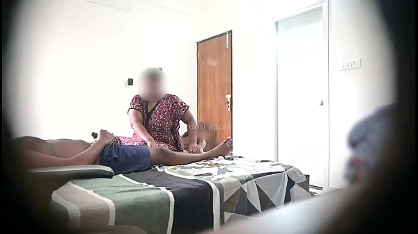 Flashing dick infront of two maids when taking massage