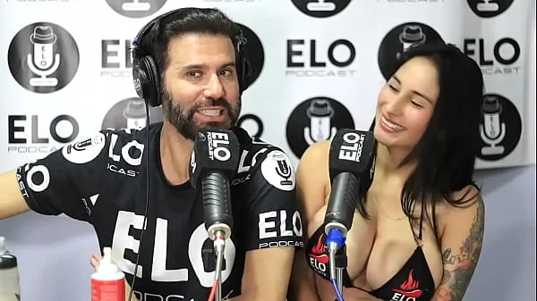 Entrevista con Elo Podcast termina con muchas preguntas picantes que me exitan jenifer play