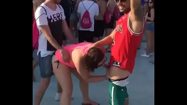 SEXO EN FESTIVAL