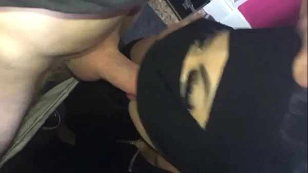 Arab girl sucking Dick in withe Boys hous in UK in the morning the going in the same collage class