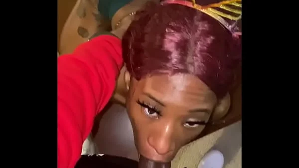 ebony hoe fucked on the couch