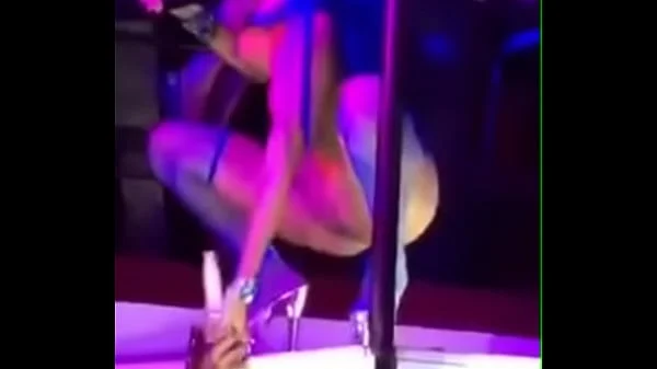 CARDI B SHOVES BOTTLE IN AND OUT OF PUSSY HOLE  IN STRIP CLUB 2024