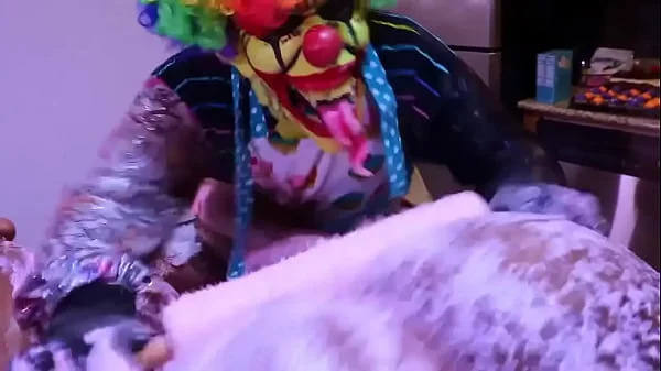 Victoria Cakes Gets Her Fat Ass Made into A Cake By Gibby The Clown