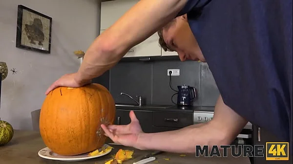 MATURE4K. A Pumpkin Pie